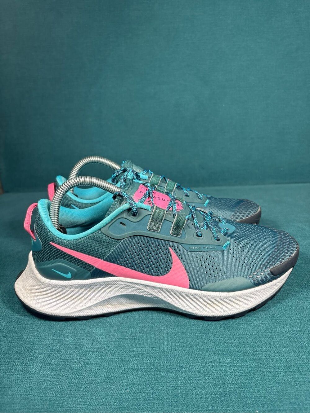 Nike Pegasus Trail 3 Teal Pink Womens Size 9.5 Running Shoes DA8698-300 - Picture 3 of 8